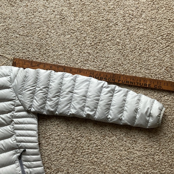 Patagonia Women’s Down Sweater Full Zip Down Insulated Jacket Light Gray XS - Picture 11 of 13